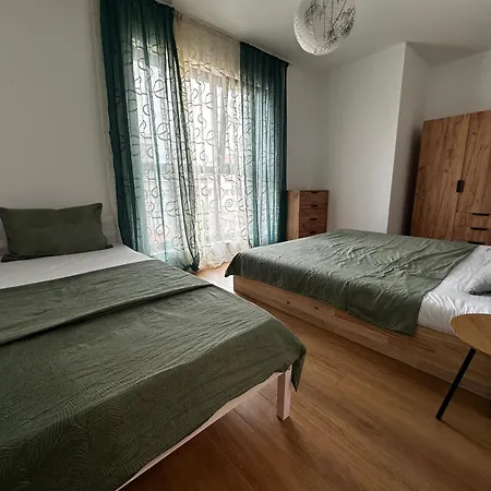 Delux 3 - модерен апартамент,2 спални,център *