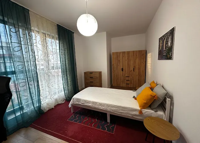 Delux 3 - модерен апартамент,2 спални,център *